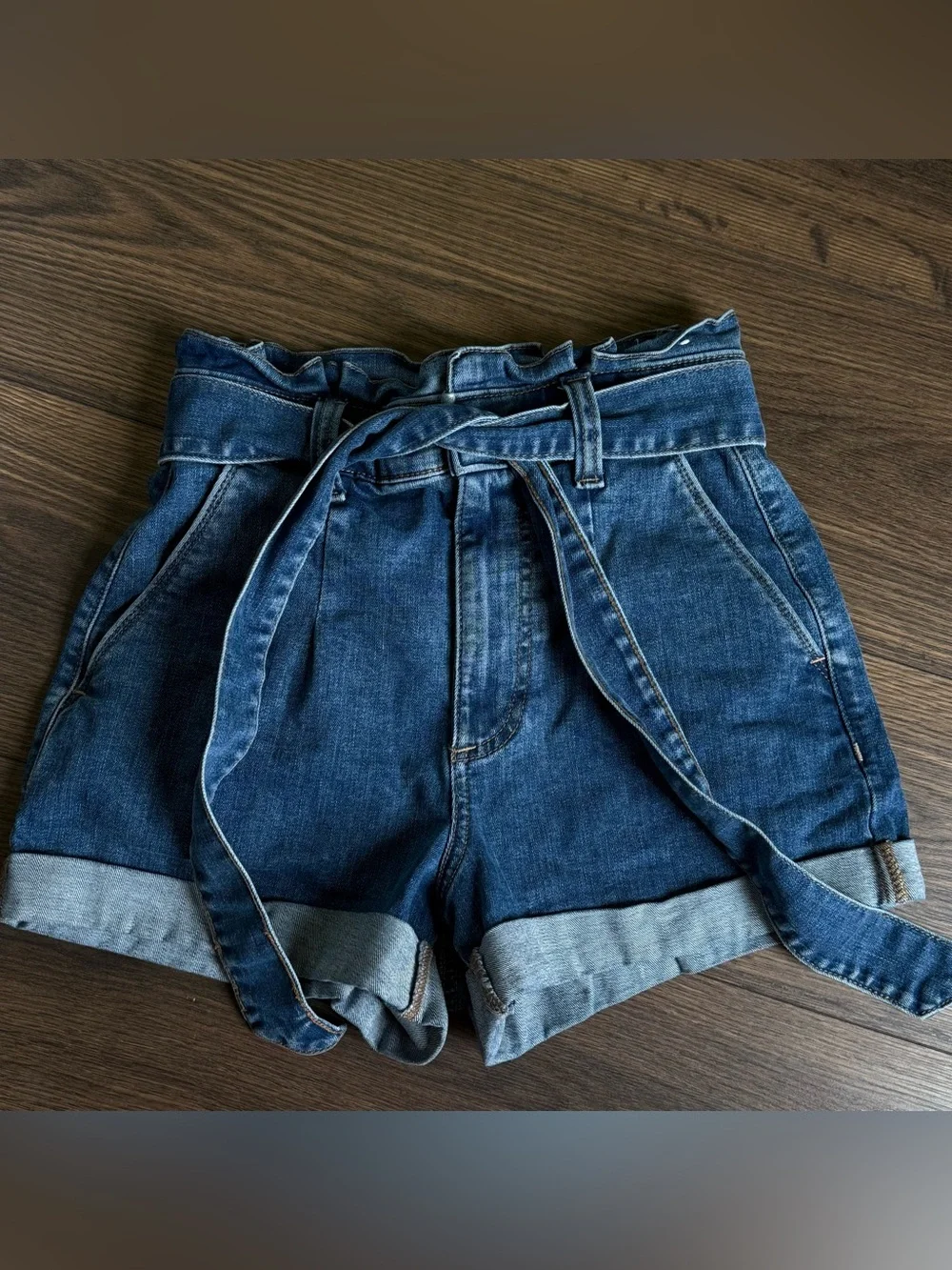 Express High Waist Paperbag Denim Shorts size 00
